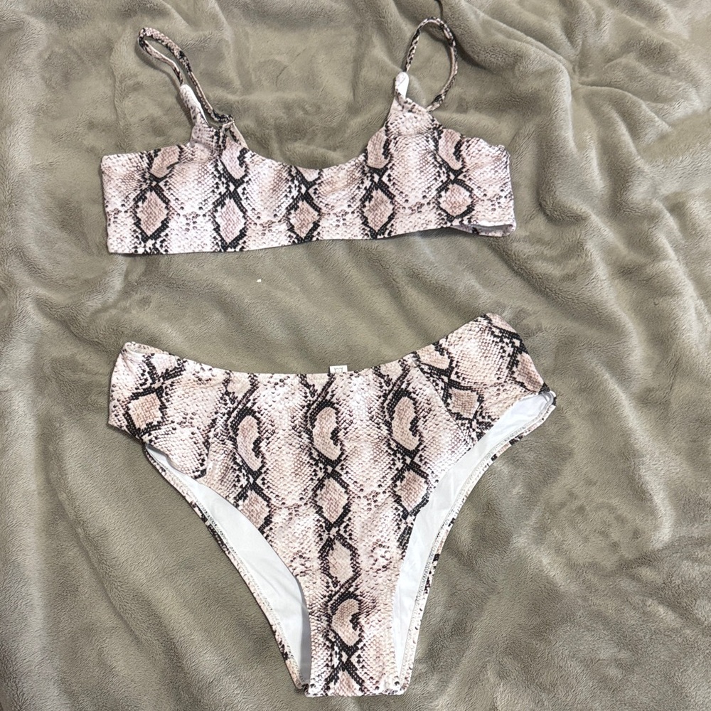 🐍Aruba Mix And Match Scoopneck Bikini
